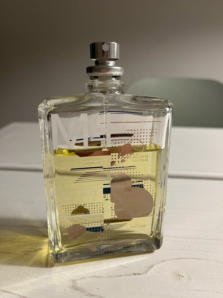 Eau de parfum, Escentric 01+iris,