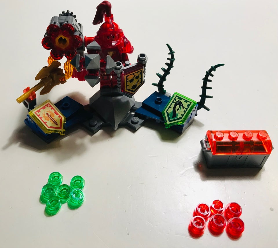 Lego Nexo Knights Ultimate Macy
