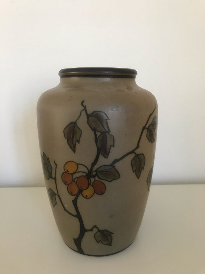 Keramik vase L Hjorth Bornholm