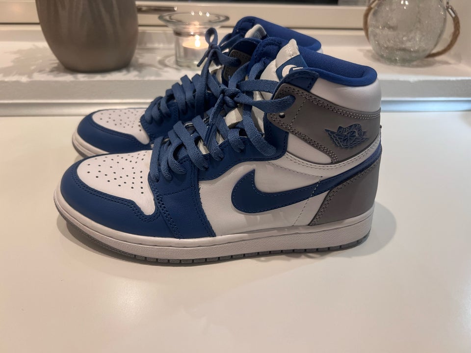 Sneakers, Nike Jordan , str. 40