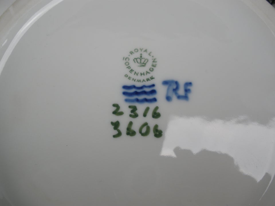 Porcelæn Skål Med Idyllisk Motiv