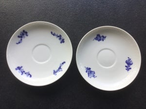 Porcelæn 2 underkopper Royal