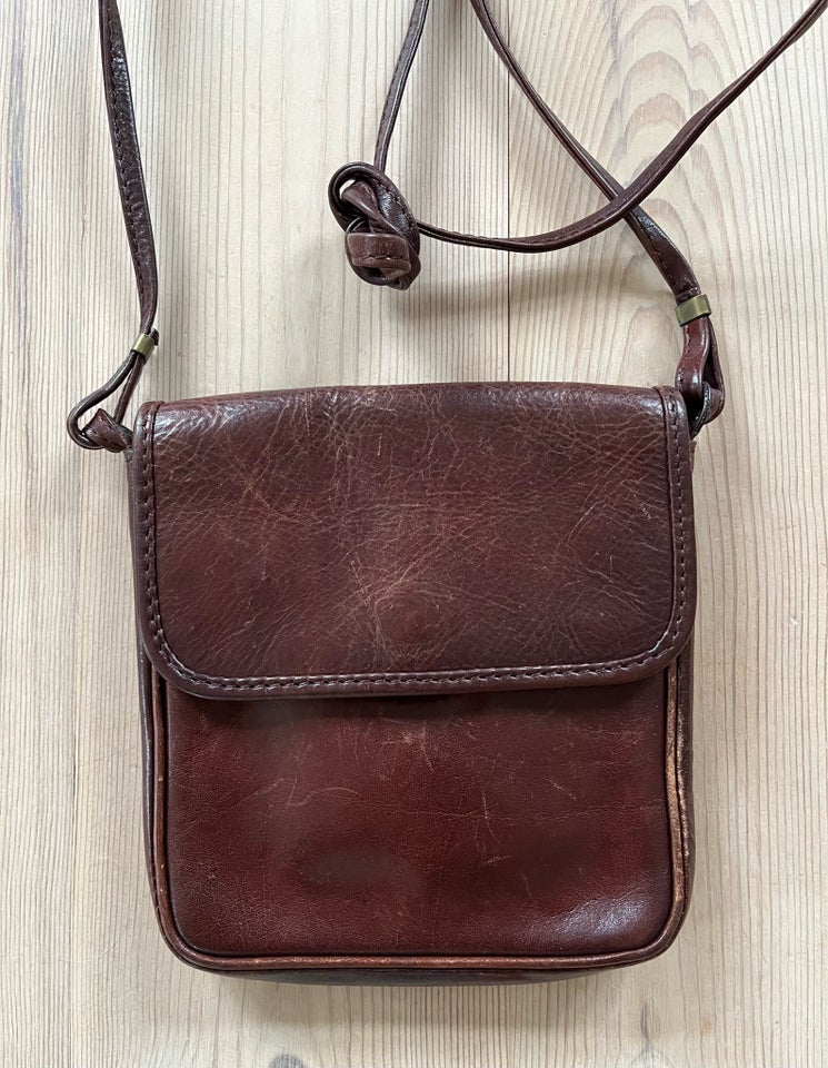 Crossbody, Adax