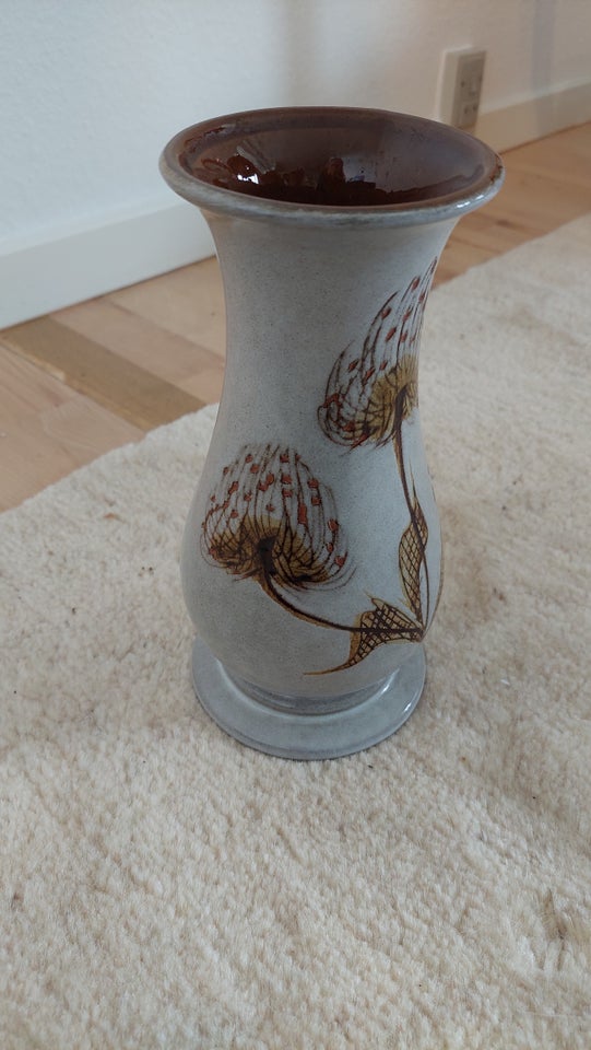 Vase, W GERMANY, motiv: Model nr.