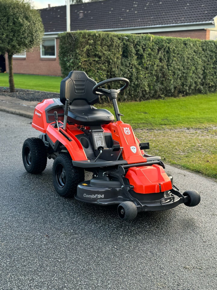 Havetraktor, HUSQVARNA 214TC 2023