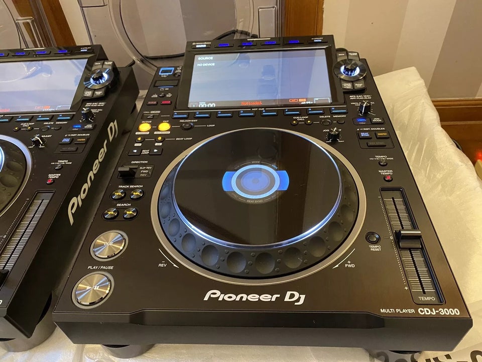 2 x (par) Pioneer Dj CDJ3000