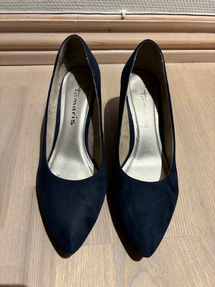 Pumps, str. 39, Tamaris