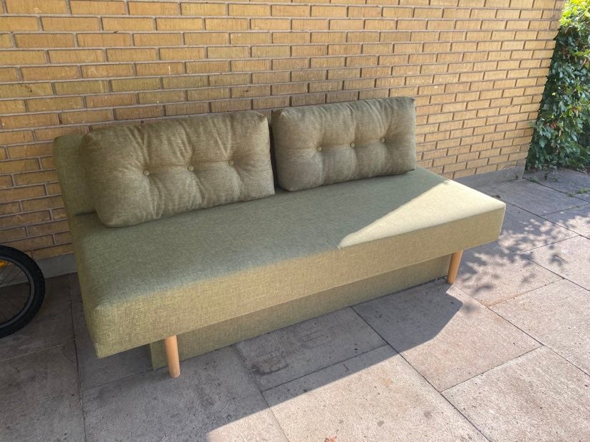 Sovesofa ukendt b: 140 l: 200 h: 40