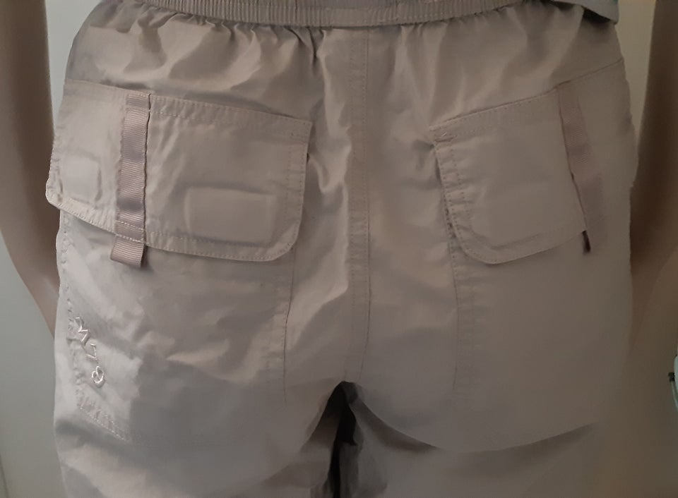 Shorts, M79, str. 42