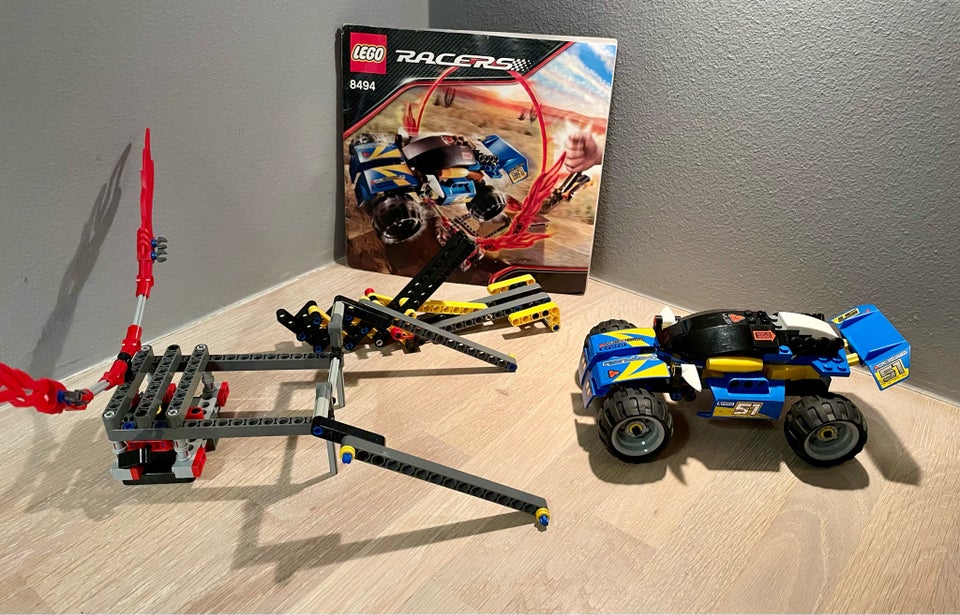 Lego Racers, 8494 Ring of Fire