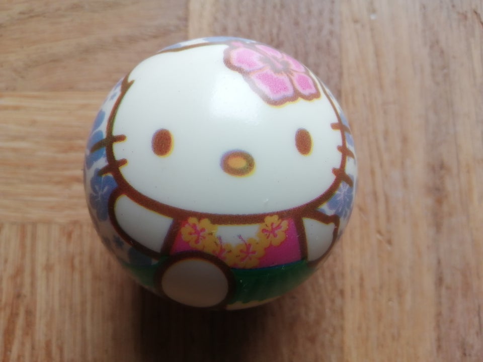 Hello Kitty, Lille bold,