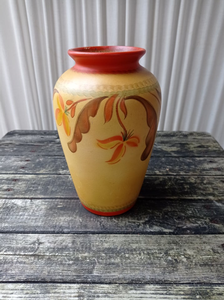 Keramik, Gammel vase med patina 22