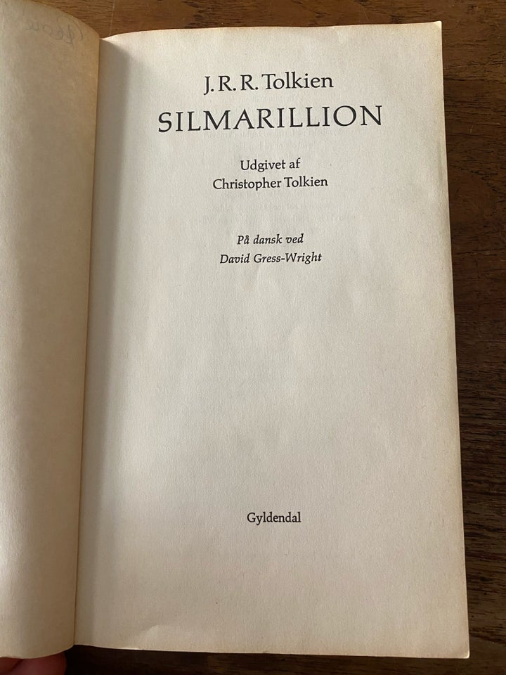 Tolkien - Silmarillion (1978), J.