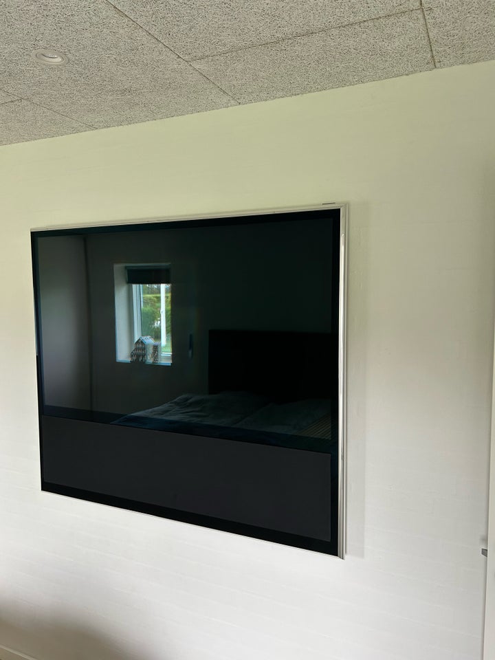 Bang  Olufsen Beovision 11 55"