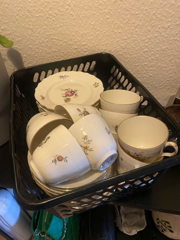 Porcelæn, Kaffestel, Royal