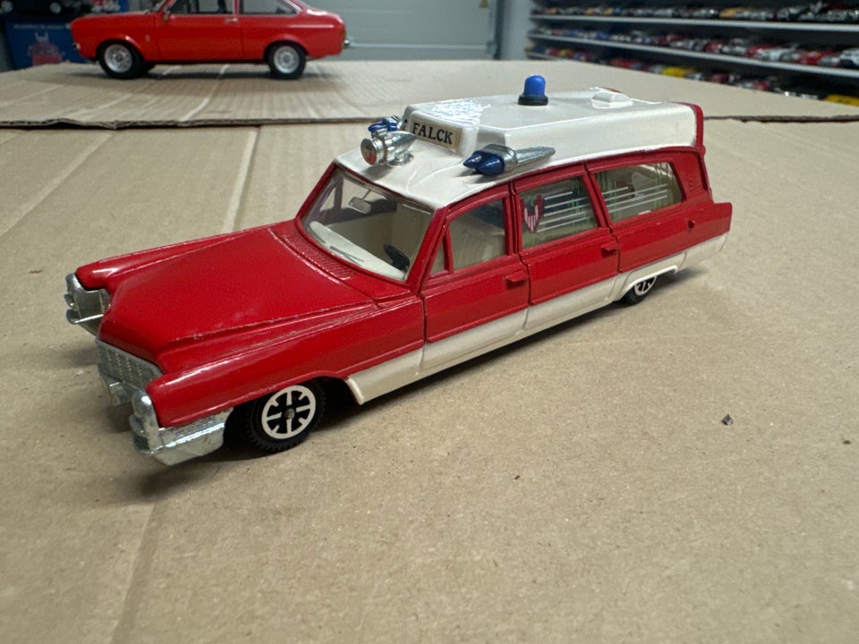 Modelbil, Cadillac Rescuer Falck