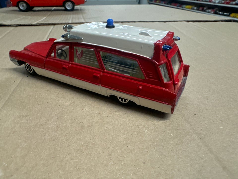 Modelbil, Cadillac Rescuer Falck