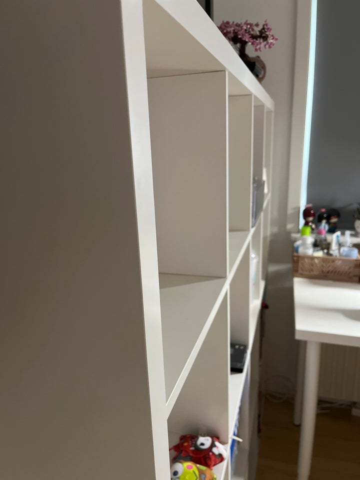 Reol Ikea b: 147 d: 39 h: 147