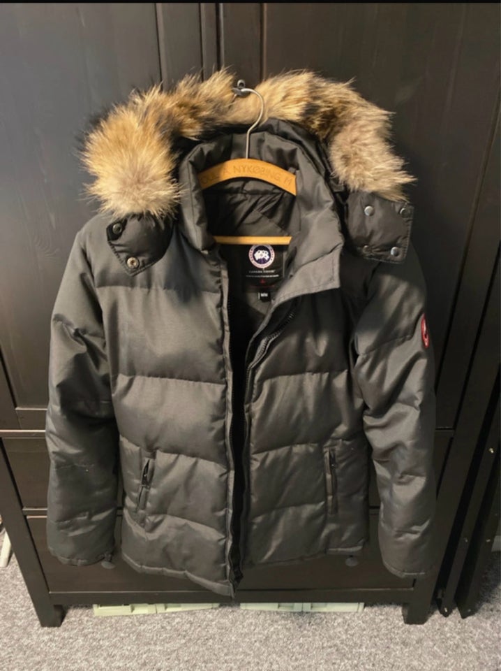 Poncho, str. 40, Canada Goose