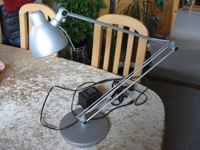 Skrivebordslampe