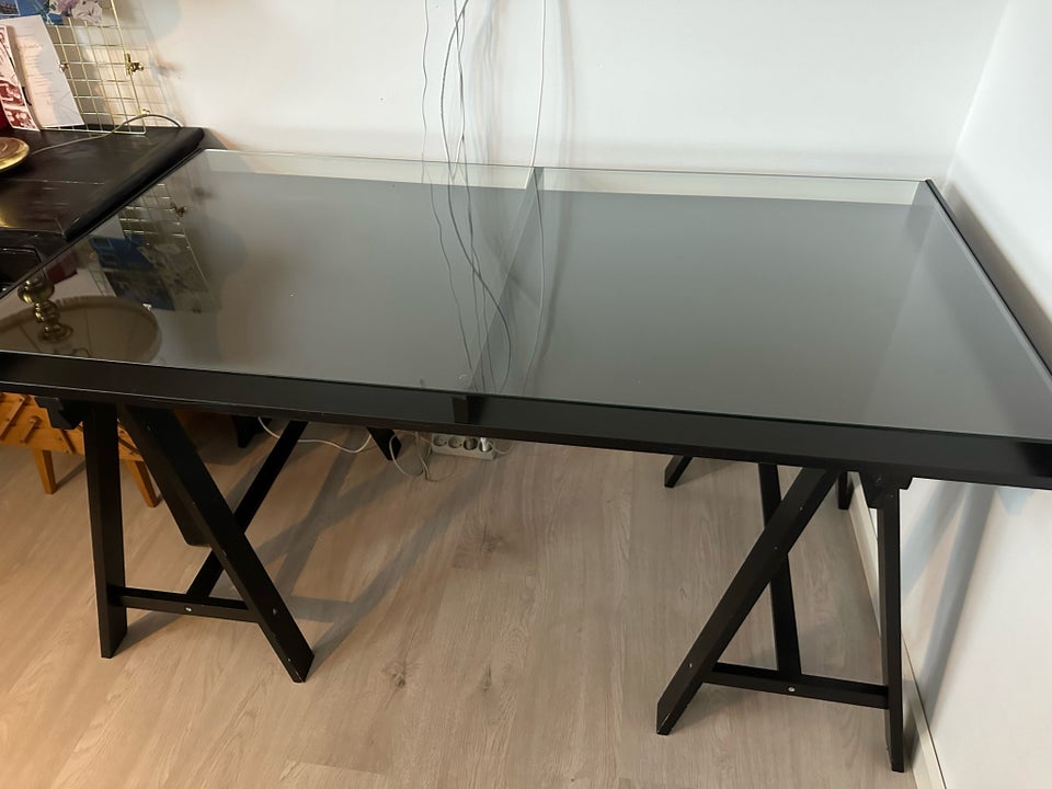 Skrivebord Ikea