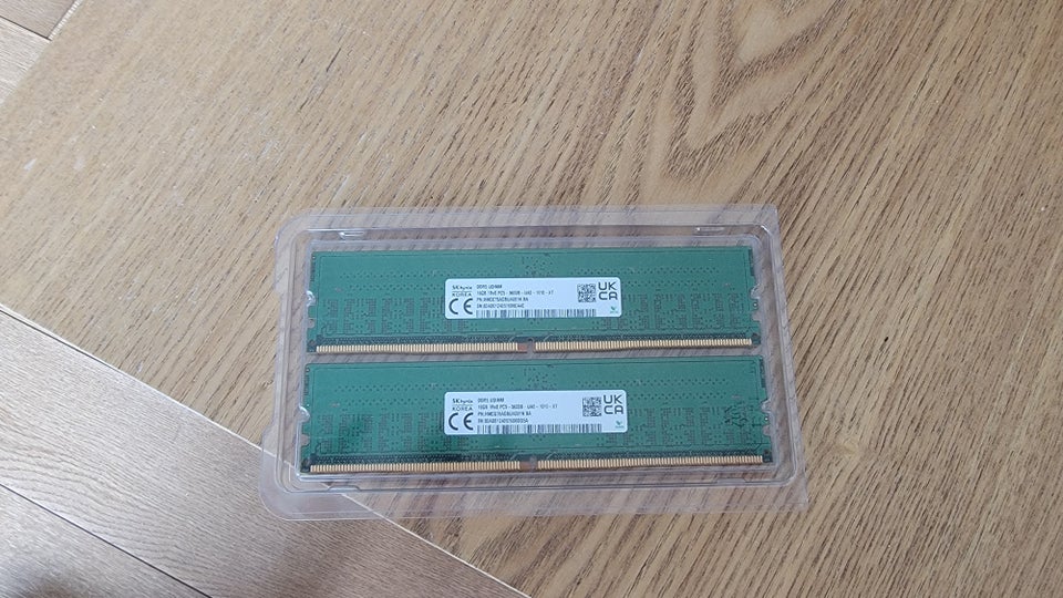 SK Hynix, 32, DDR5 SDRAM