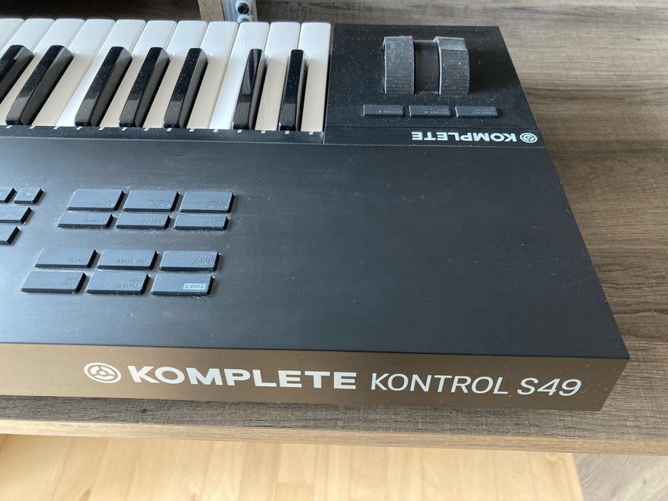 Midi keyboard, Native Instruments