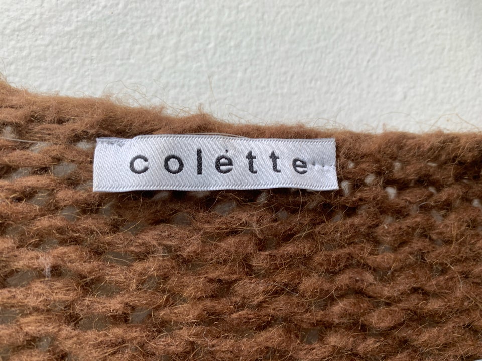 Cardigan, Colette, str. 40