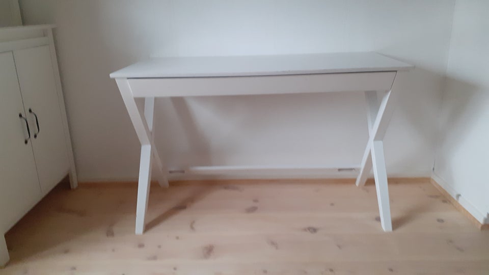 Skrivebord, Fra bo bedre, b: 120 d: