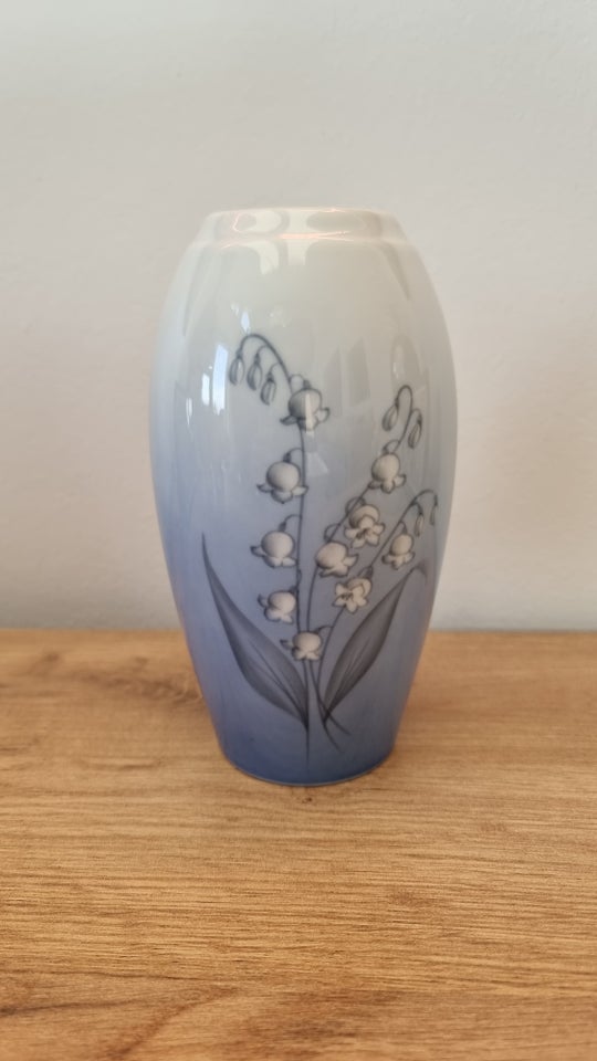 Vase med liljekonval, Bing 