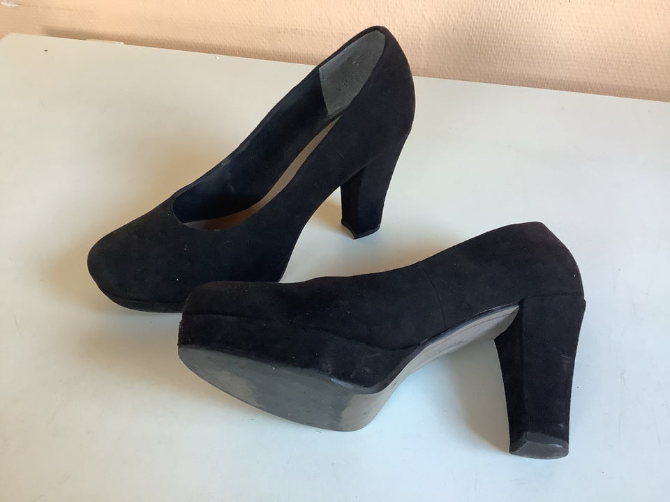 Pumps, str. 38, Tamaris