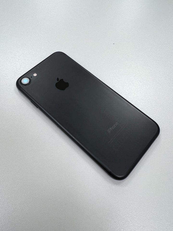 iPhone 7, 32 GB, sort