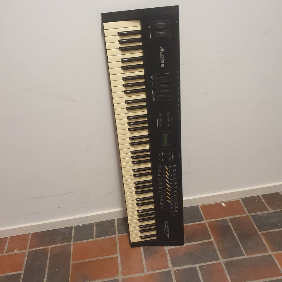 Synth, Alesis QS7.1