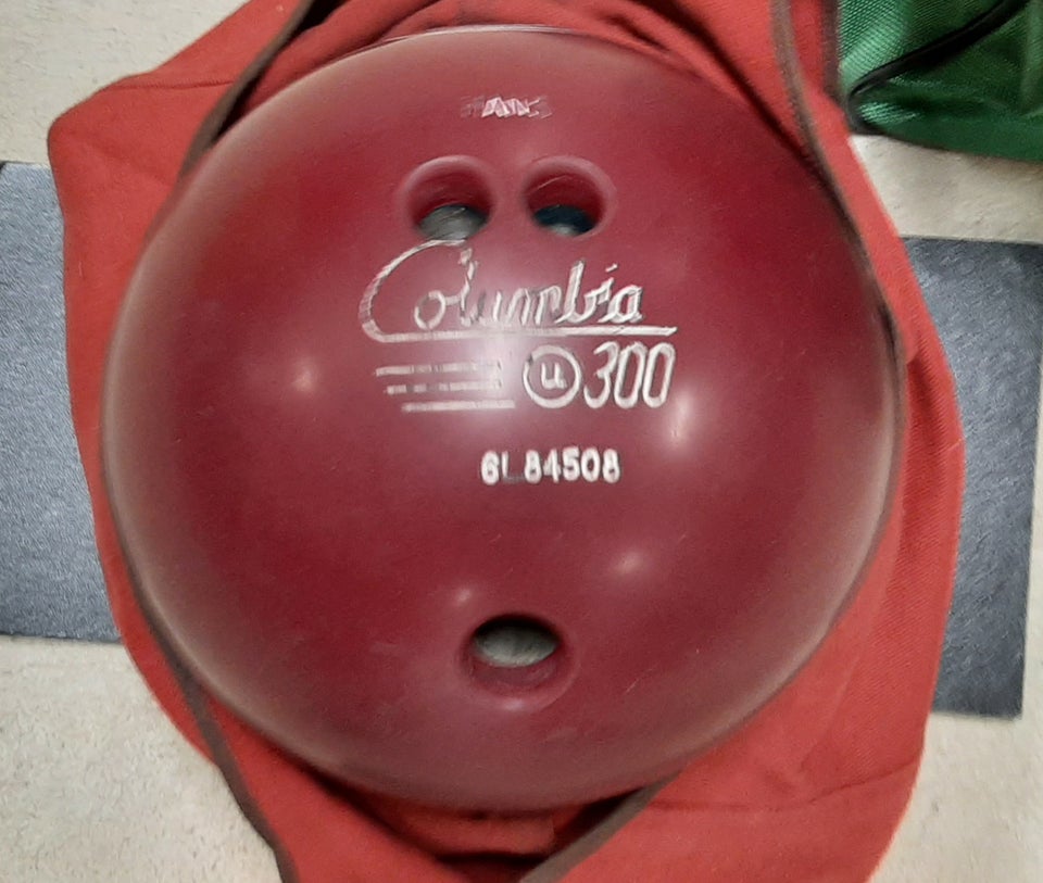 Bowlingkugle, Columbia 300