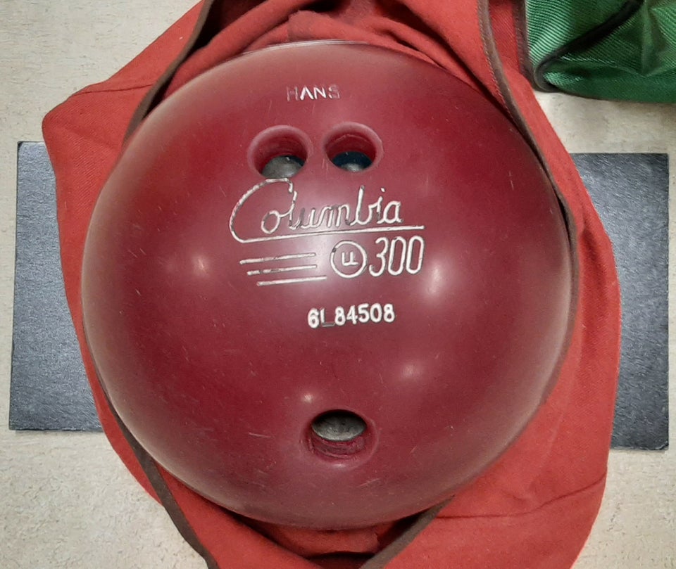 Bowlingkugle, Columbia 300