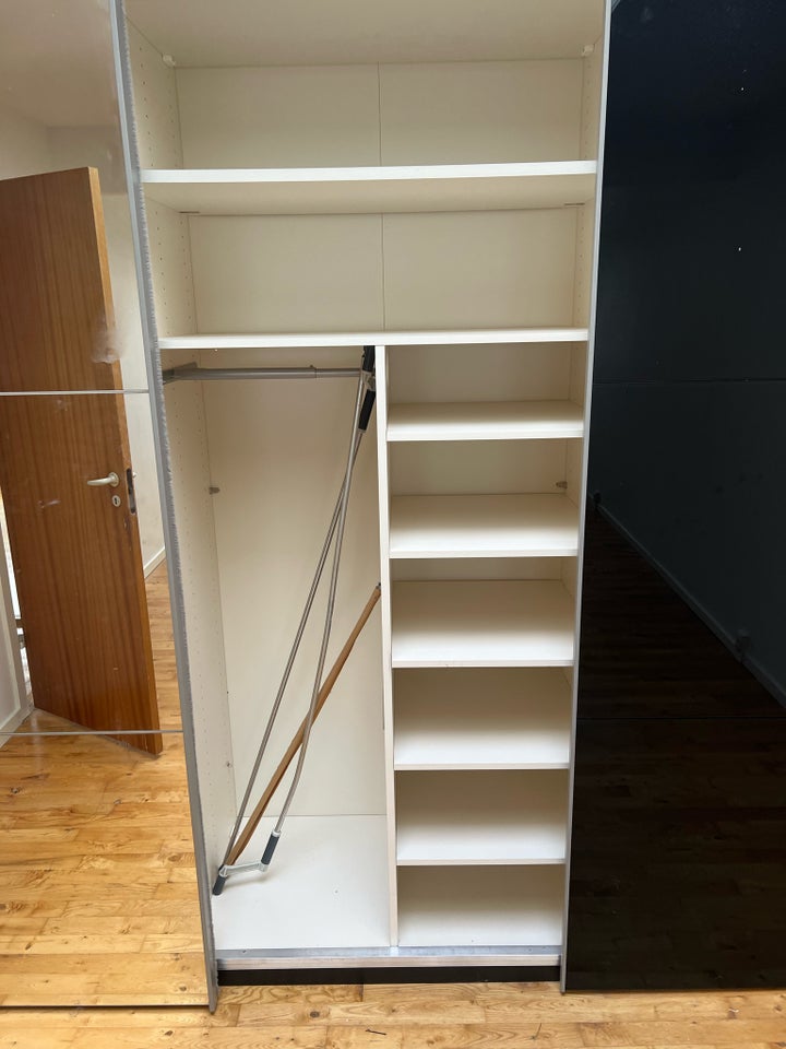 Garderobeskab, Ikea, b: 240 d: 60 h: