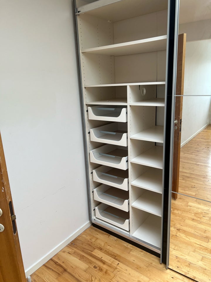 Garderobeskab, Ikea, b: 240 d: 60 h: