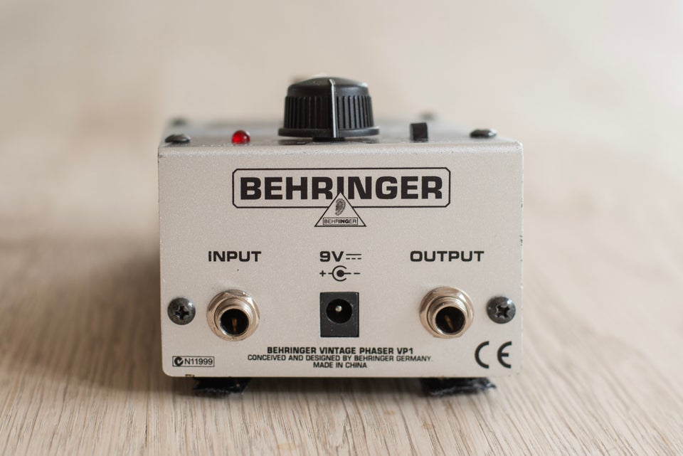 Phaser, Behringer VP1 Vintage