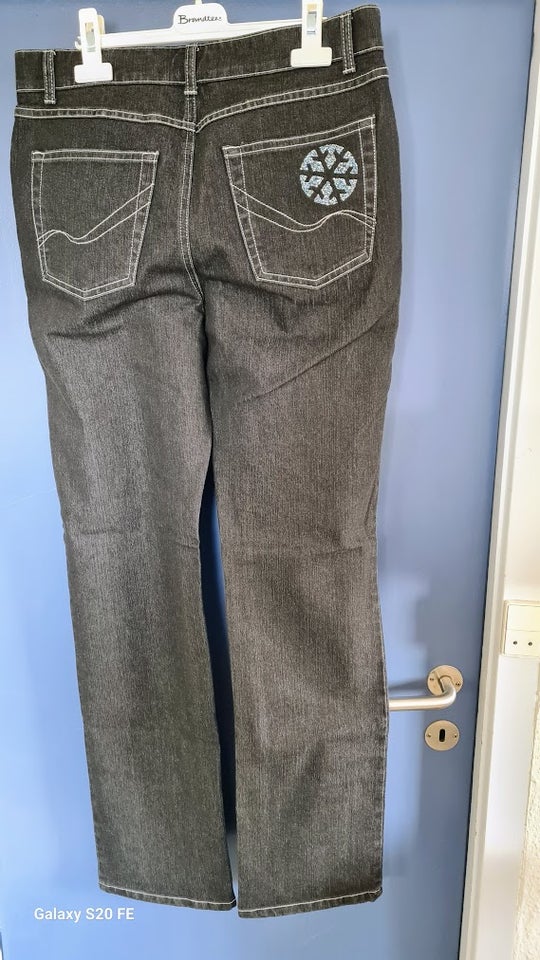 Jeans, CRO, str. 42