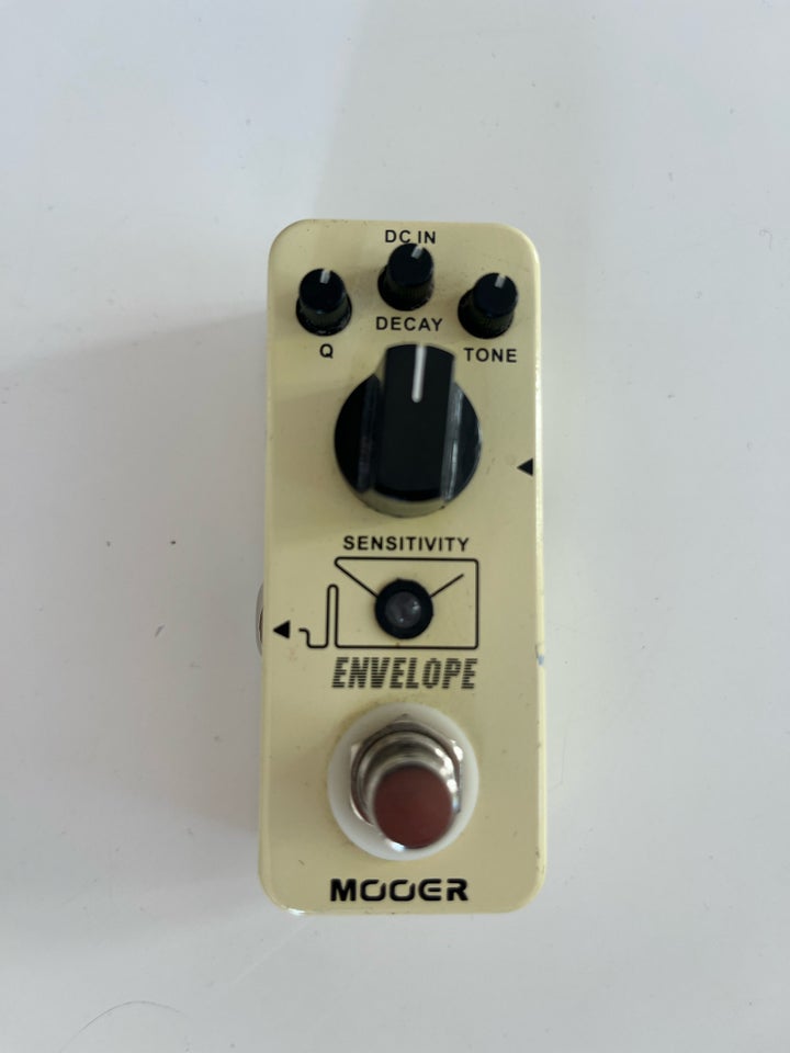 Mooer envelope analog auto wah