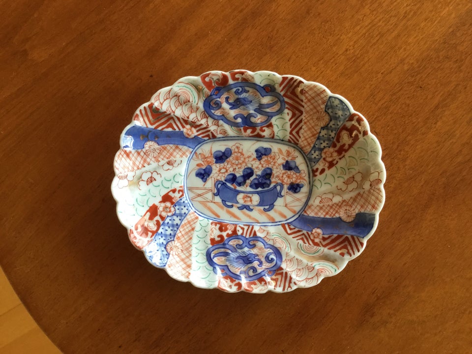 Porcelæn, Oval gammel platte ,