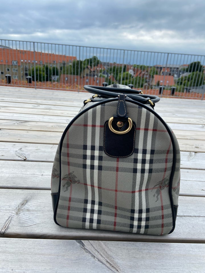 Dufflebag, Burberry