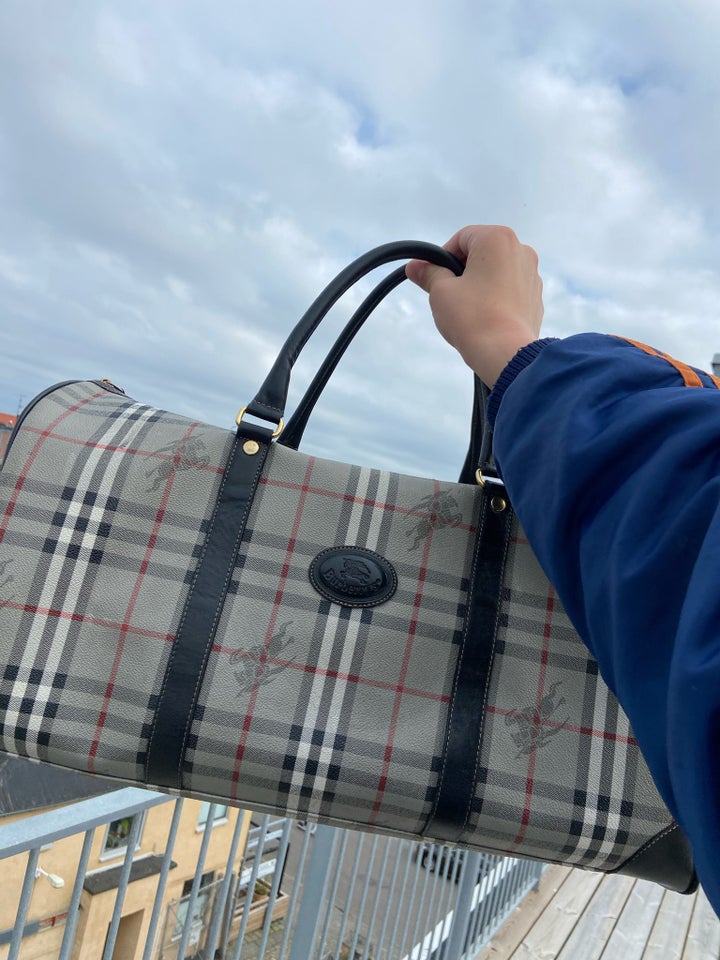 Dufflebag, Burberry