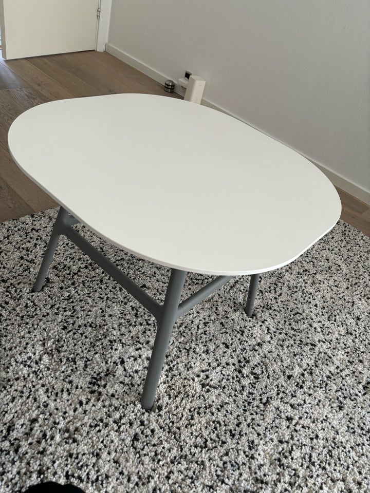 Sofabord Fritz Hansen b: 64 l: 64