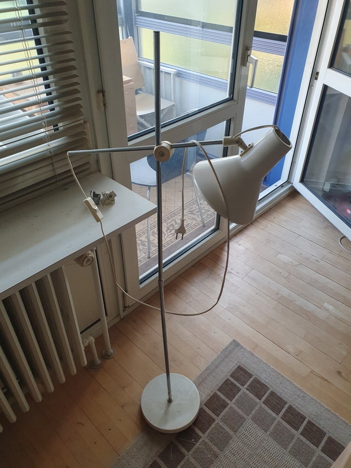 Standerlampe