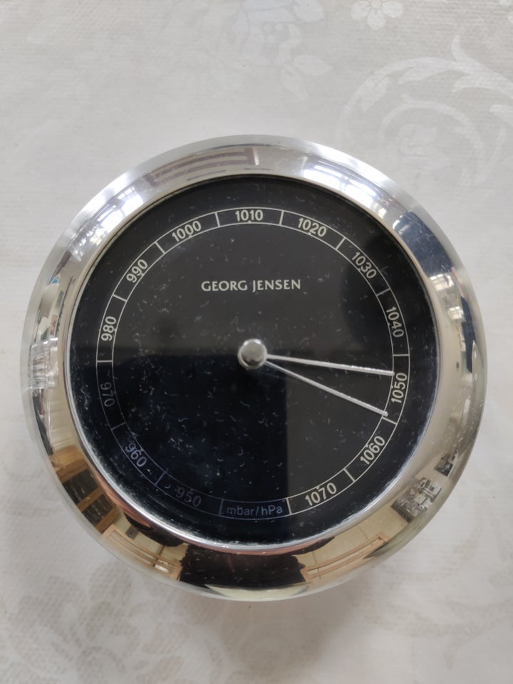 Ur, barometer, termometer og