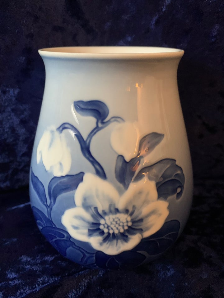 Porcelæn VASE JULEROSE