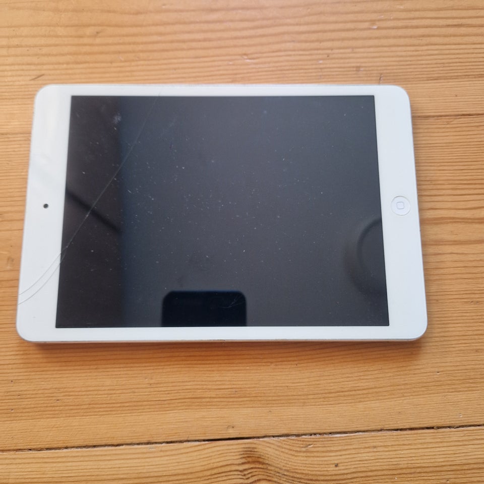 iPad 5, 8 GB, hvid