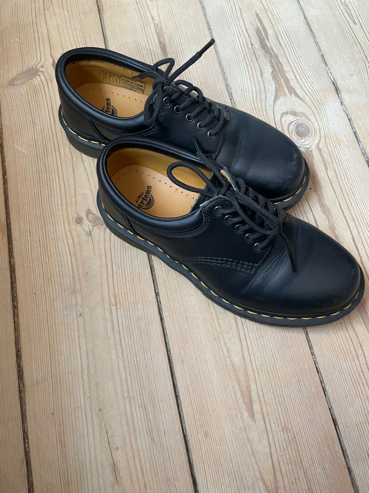 Andet, Doc Martens, str. 40