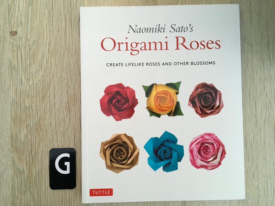 Naomiki Sato's Origami Roses: